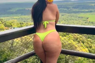 Hello new girl in the city 😈I’m a nice and complacent girl😈👅 - Image 1